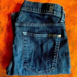 7 For All Mankind Slimmy Jeans - 31X31” Medium rise - Straight Leg - EUC!